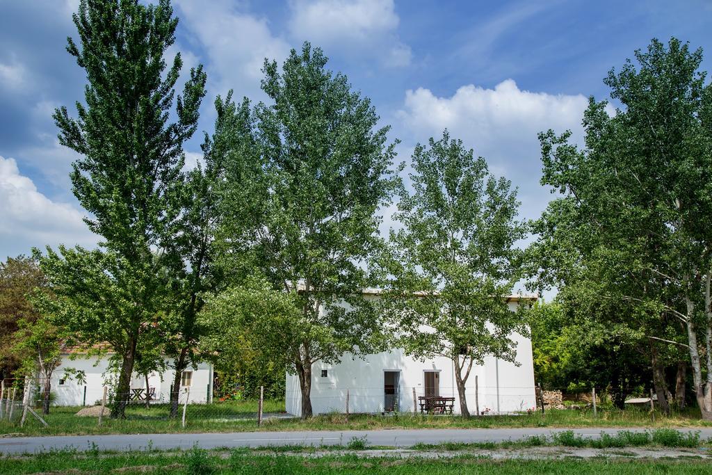 Casa Bella & Nova Hotell Palić Exteriör bild