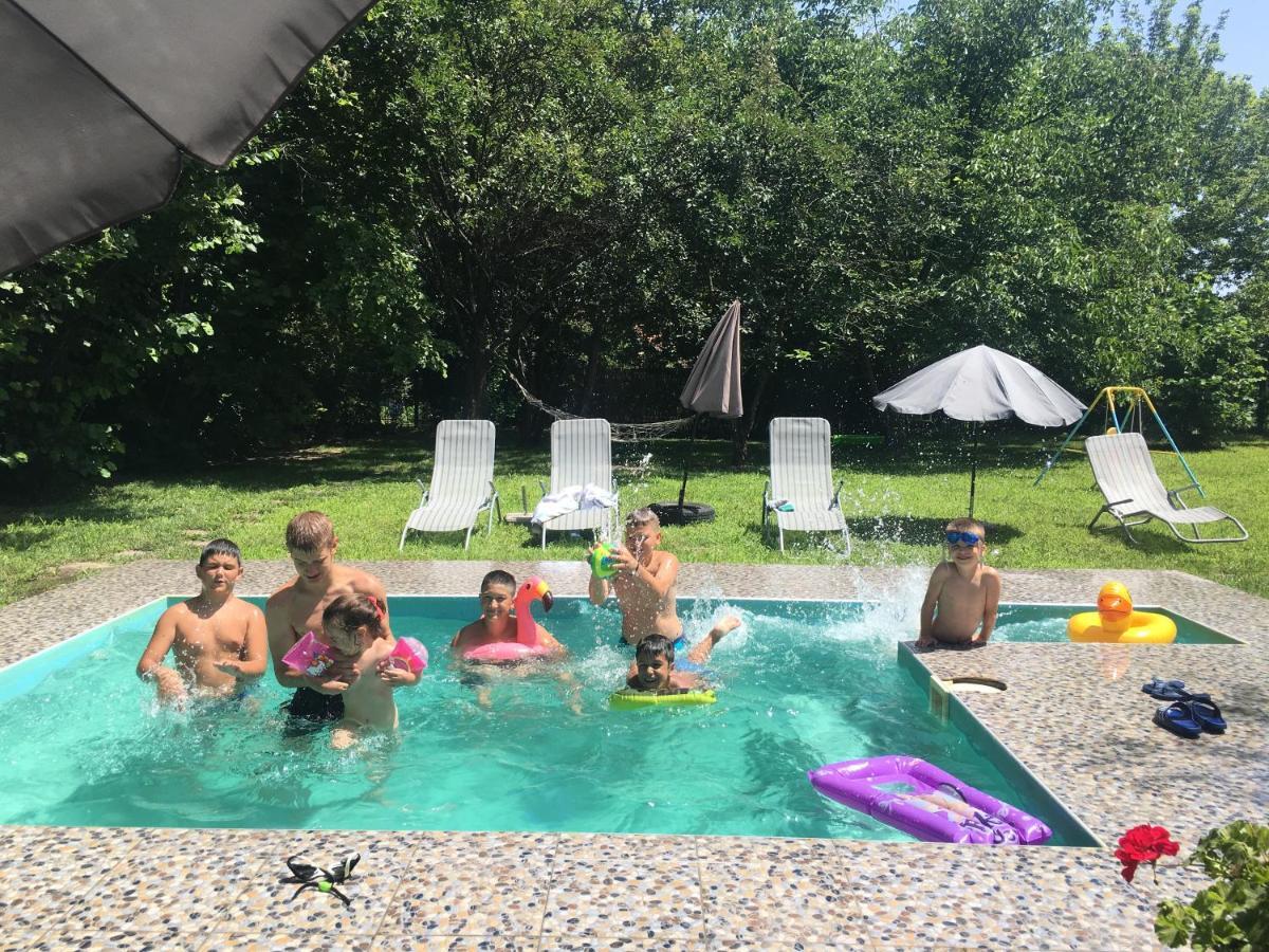 Casa Bella & Nova Hotell Palić Exteriör bild