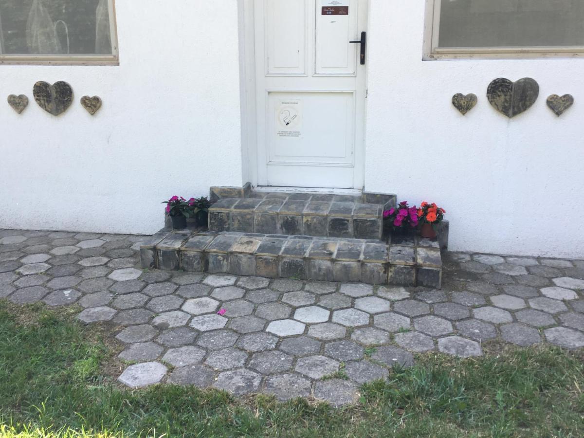 Casa Bella & Nova Hotell Palić Exteriör bild
